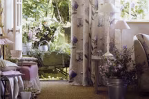 Les Toiles de Mayenne proposent une large gamme de tissus pour habiller votre intérieur