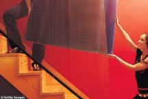 La déco, c'est comme les fringues : on s'entiche d'une mode avant de s'en défaire. Stickers, murs de couleurs... Notre top 5 des idées déco à mettre au placard... Et vous, quelles sont les vôtres "