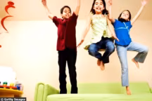 De la petite enfance à l'ado révolté, la chambre d'enfant est un lieu à chouchouter. Aménagement, rangements, couleurs ou sécurité, voici les clés de la chambre d'enfant rêvée...