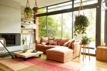 Canapé convertible Neo chiquito, 3 ou 4 places, toile lin froissé ou coton.
Fabrication française - prix : à partir de 1990 euros, AM.PM.