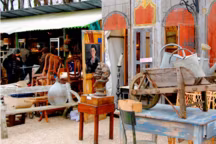 La 81e Foire de Chatou, foire nationale d'automne aux antiquités, à la brocante et aux jambons, se déroule du 24 septembre au 3 octobre 2010 sur l'Ile de Chatou. Nos infos pour y farfouiller...