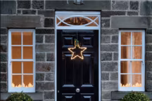 Noël : 20 idées lumineuses pour le jardin et la façade