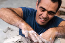 A Aubagne, la poterie Ravel perpétue la tradition du travail de l'argile