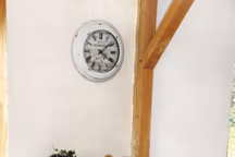 Réalisation tirée du livre " Mes meubles et ma déco en palettes », Françoise Manceau-Guilhermond, éditions Terre vivante