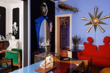 Le créateur Vincent Darré vend ses trésors aux enchères