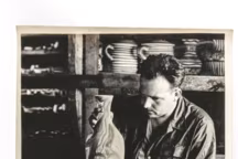 Roger Picault dans son atelier