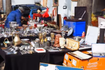 Un trésor se cache peut-être parmi tous les objets anciens. Ouvrez l'œil !