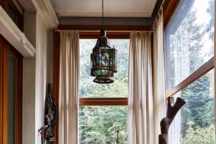 Le jardin d'hiver est truffé de pièces d'Asie et d'Afrique