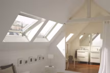 Bain de lumière avec cette combinaison de fenêtres à projection, Leroy Merlin.