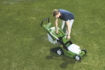 La tondeuse à batterie "VikingMA443C" présente tous les avantages des tondeuses à moteur électrique ou à essence mais sans fil et sans bruit (à partir de 519 euros).