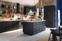 Cuisine Ikea Metod, façades Laxarby noir.