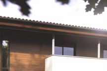 D'élégants décors en Inox ornent ici le portail et la porte d'entrée. A noter, la clôture et le portillon assortis. Trois designs au choix. SIB (portail) et K.Line (porte d'entrée)