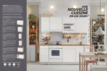 Nouvelle cuisine Ikea 2017 modèle KNOXHULT - Eléments muraux : une tablette et des charnières par élément incluses. Eléments bas : plan de travail, pieds et tiroirs inclus. Panneau de particules/fibres de bois, peint acrylique
mélaminé, plastique ABS. A partir de 20 euros l'élément. Installation cuisine type à 269 euros. Ikea. A retrouver page 7 du catalogue Cuisine Ikea 2017.