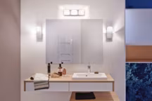 Eclairage Led de miroir IP44, gamme Tucana. Coloris alu, matière métal et acryl. Applique 1 lumière 4.5 W, 220 lm, 3000 K. Driver 9,5 VA inclus. Dimensions : H. 225 x largeur100 x P 120 mm. Réglette 3 lumières 13.5 W, 660 lm, 3000 K. Driver 18 VA inclus. Dimensions : H 100 x largeur 400 x P 50 mm. Garantie 5 ans. Prix sur demande. Paulmann