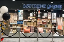 Les Soeurs Grene posent leurs valises au Forum des Halles à Paris