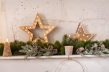 Noël 2024 : adoptez le bois pour un décor authentique et chaleureux