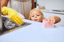 Nettoyer, désinfecter, assainir : quels produits naturels pour le ménage ?