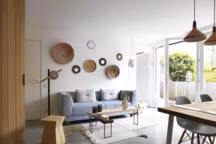 Un 37 m2 chaleureux entre bois et béton ciré