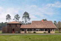 Au coeur de la forêt, une maison familiale remplie de petits trésors chinés