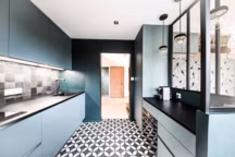 Comment adopter le noir en cuisine ?