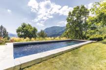 Certains bons réflexes permettent aussi d'avoir une piscine plus écologique et plus économique.