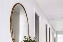 13 idées pour magnifier un couloir sans issue