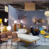 Meubles design et vintage sont exposés au salon quatre jours durant.