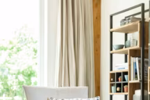 Fauteuil pivotant Carola, à partir de 849 euros, H&H.