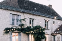 Maison ancienne : les propriétaires rénovent leur bâtisse en pierres