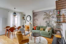 Invitation au voyage dans ce 46 m2 haussmannien