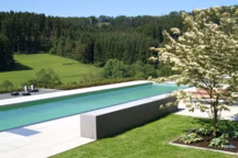 Piscine écologique au coeur de la nature, paysagiste Olivier Bedouelle chez Vertdéco et piscine écologique Biotop.