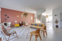 À Biarritz, une maison de vacances aux accents bohèmes