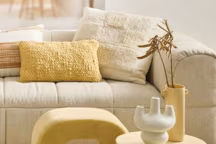 Le mobilier aux formes rondes et colorées a le vent en poupe