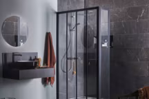 Douche ouverte, douche fermées... Lapeyre propose toute une gamme de parois de douches, en standard comme en sur mesure. Douche ouverte Broadway. Paroi droite seule. L. 100 x H. 200 cm. 399 euros. Lapeyre.