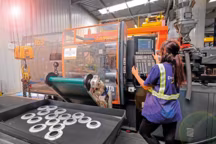 Piscine Desjoyaux : les coulisses de production et de fabrication