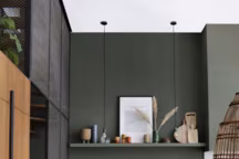 Le kaki et ses nuances se dévoilent en 15 inspirations déco !