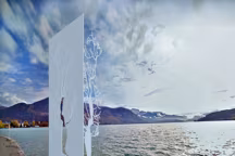 Avec "l'Échappée", qui sculpte le lac et son bassin versant, Sylvie de Meurville met en abyme ces veines d'eau au Pâquier.