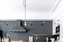 Découverte bucolique d'une maison aux accents chic, broc et graphiques