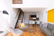 Design minimaliste dans un appartement Le Corbusier à Marseille