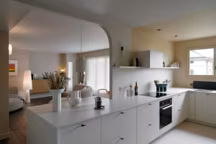 Manon et Xavier, les plus heureux dans leur appartement rénové