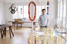 Chevalier dans l'ordre des Arts et des Lettres, Jean-Michel Othoniel est l'un des plus grands sculpteurs français contemporains.