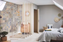 10 conseils clés pour créer un coin douche dans sa chambre.