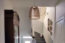 Look vintage et coloré dans la maison de cette (future) décoratrice