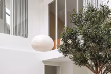 Une rénovation lumineuse pour cet ancien atelier d'artiste parisien