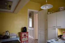 Une cuisine s'ouvre généreusement et gagne en éclat