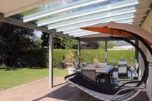 Les pergolas évolutives Binôme présentent de nombreuses options pour s'adapter à tous les besoins et les envies.