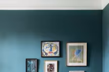 Comment adopter le bleu canard au salon ?