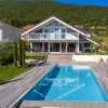 Une maison en bois contemporaine pour une famille en Haute-Savoie