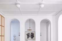 Un appartement parisien à l'esprit d'une villégiature des Cyclades