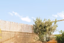 Une terrasse sans vis-à-vis avec des brise-vues déco